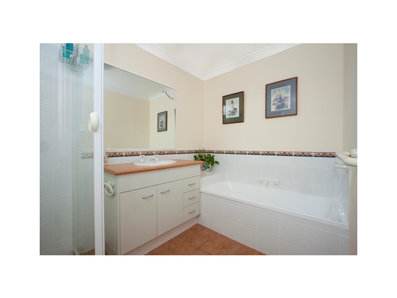 2/17 Franklin St, Banora Point NSW 2486
