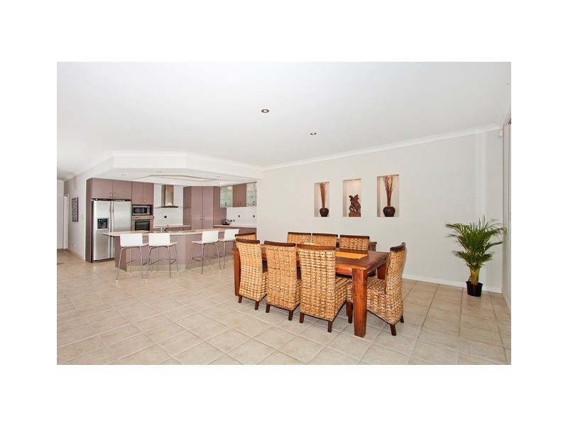 26 Buncrana Tce, Banora Point NSW 2486