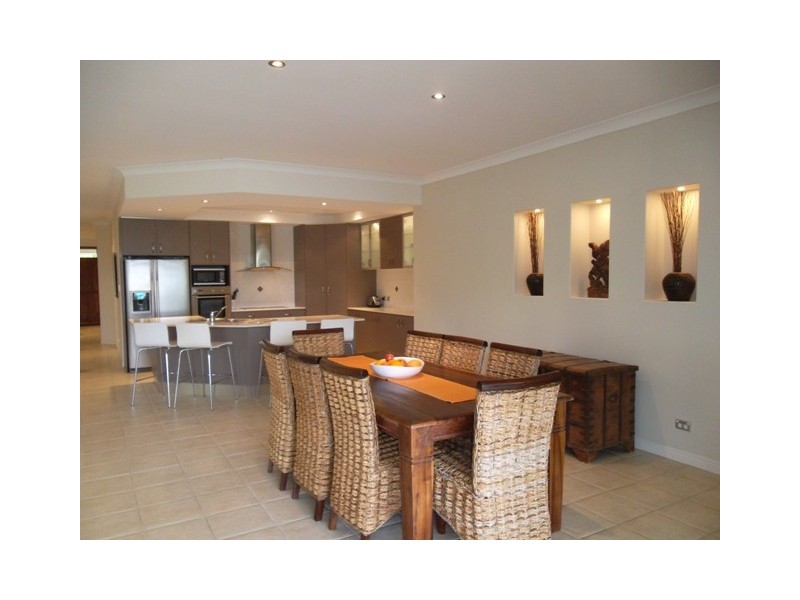 26 Buncrana Tce, Banora Point NSW 2486