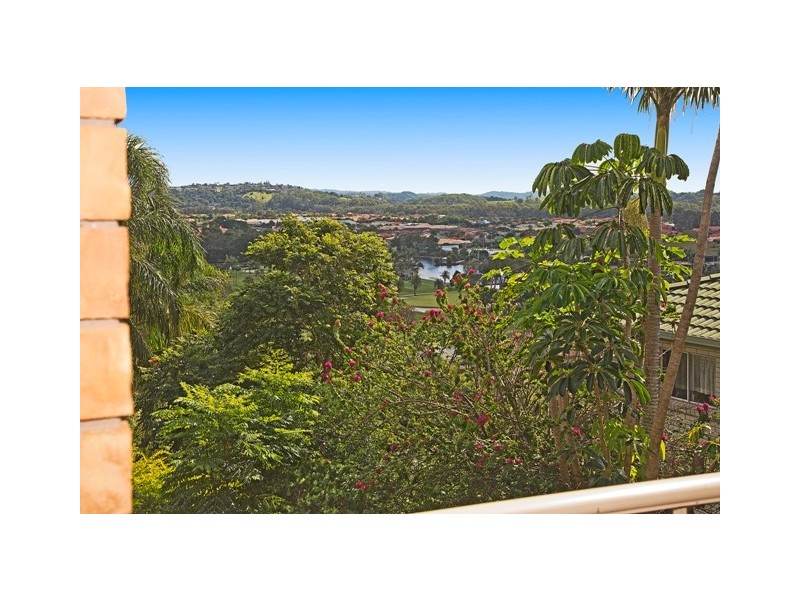 25 Castlecrag Ave, Banora Point NSW 2486