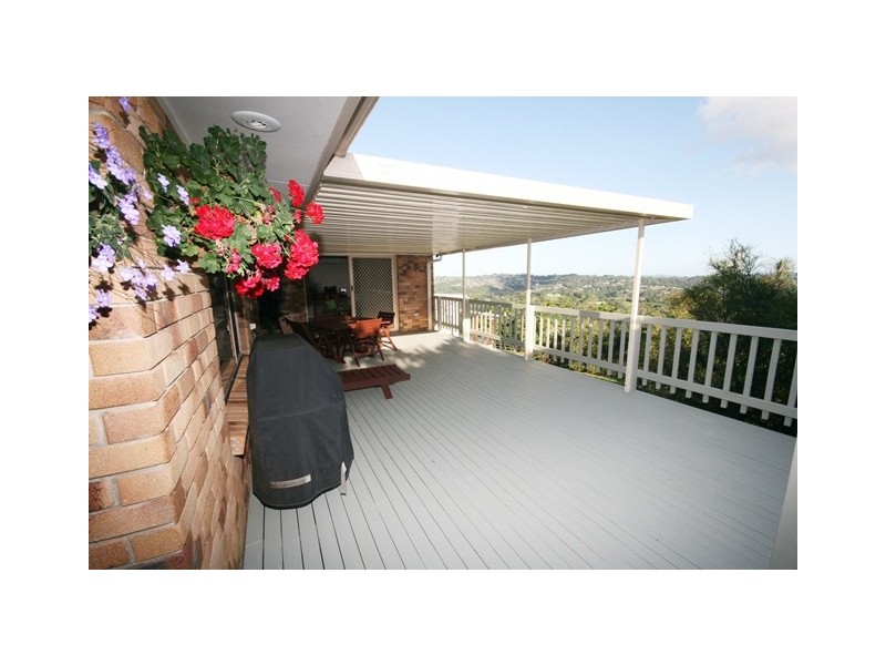 22 Snowgum Dr, Bilambil Heights NSW 2486