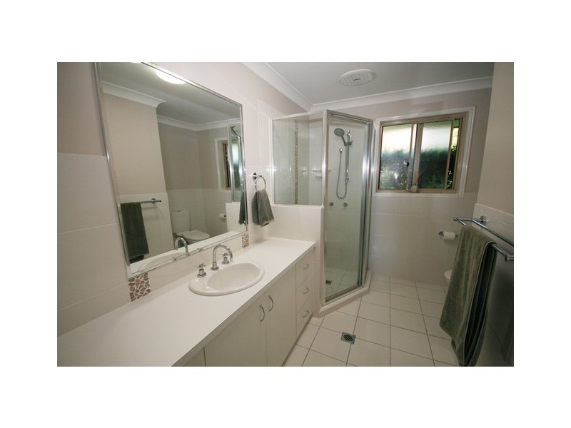 22 Snowgum Dr, Bilambil Heights NSW 2486