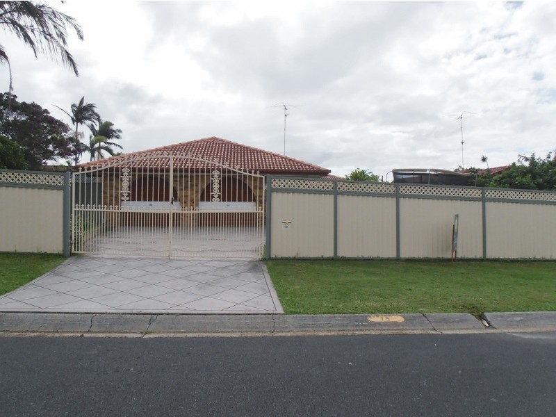 15 Carolina Cl, Elanora QLD 4221