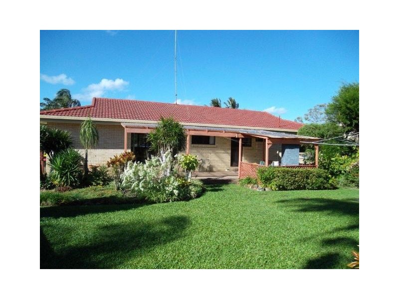 8 Sunset Boulevard, Tweed Heads West NSW 2485