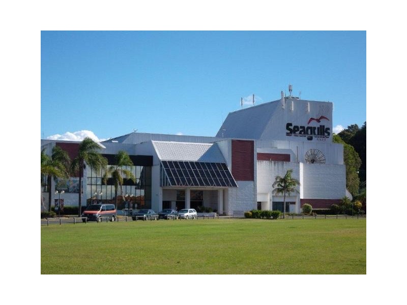 8 Sunset Boulevard, Tweed Heads West NSW 2485