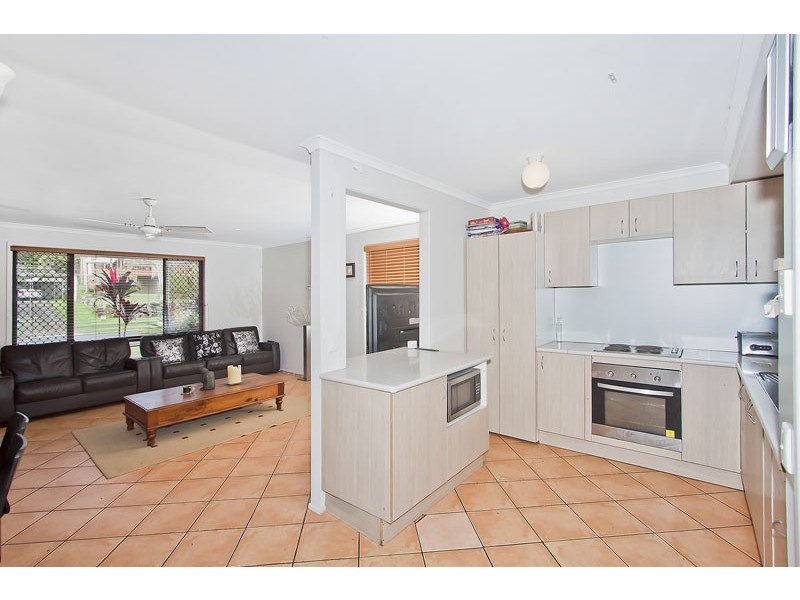 78 Saffron St, Elanora QLD 4221