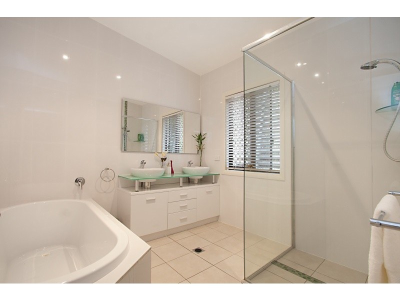 7 Dromara Ct, Banora Point NSW 2486