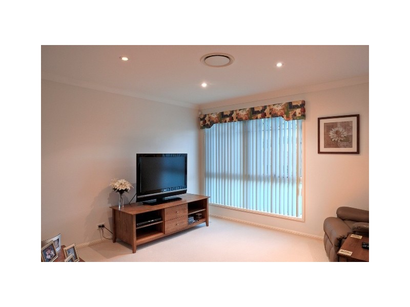 1 New Farm Place, Banora Point NSW 2486