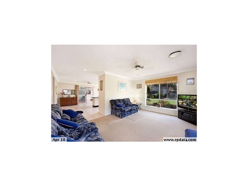 2 Mariners Crescent, Banora Point NSW 2486