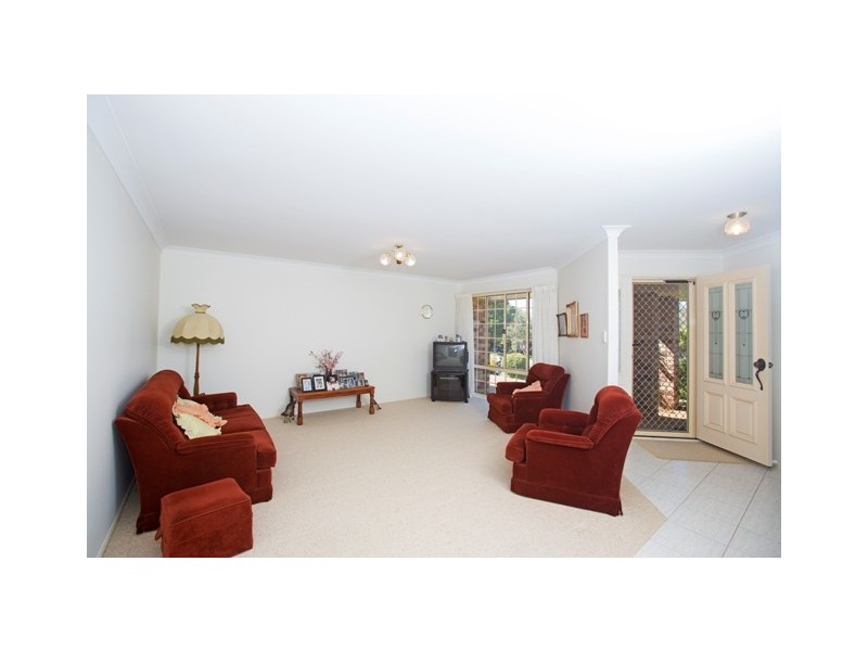 80 Glen Ayr DR, Banora Point NSW 2486