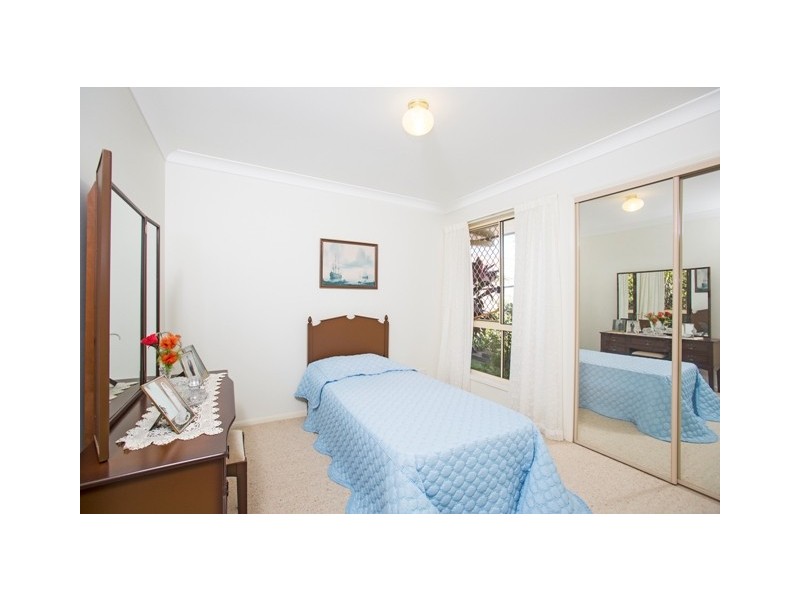 80 Glen Ayr DR, Banora Point NSW 2486