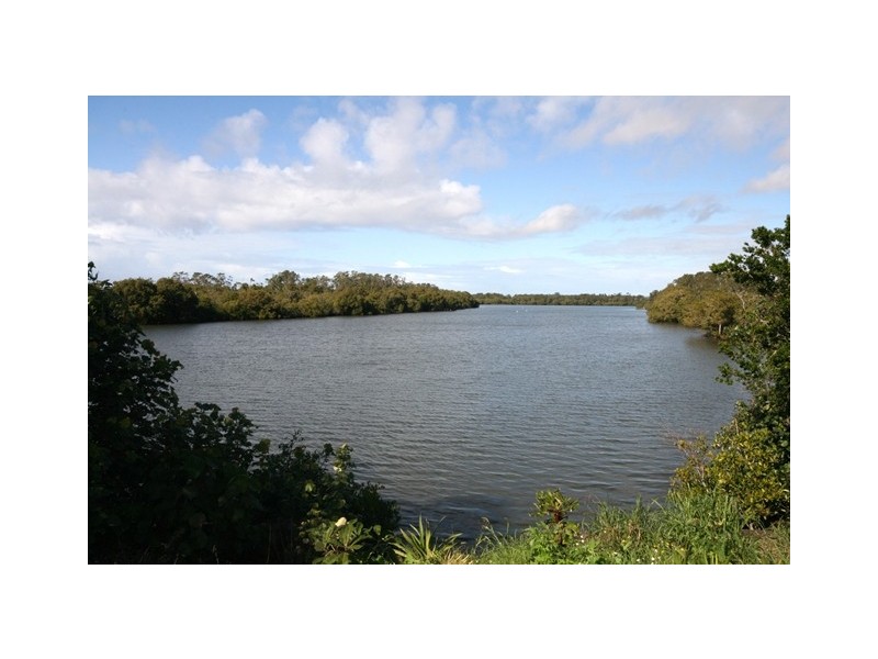 1 / 53 Bimbadeen Ave, Banora Point NSW 2486