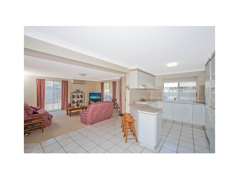 1 / 27 Birkdale Ct, Banora Point NSW 2486