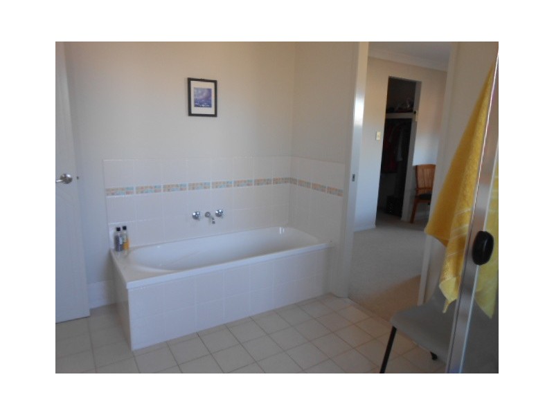 4/24 Bione Ave, Banora Point NSW 2486