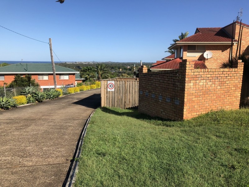 4/24 Bione Ave, Banora Point NSW 2486