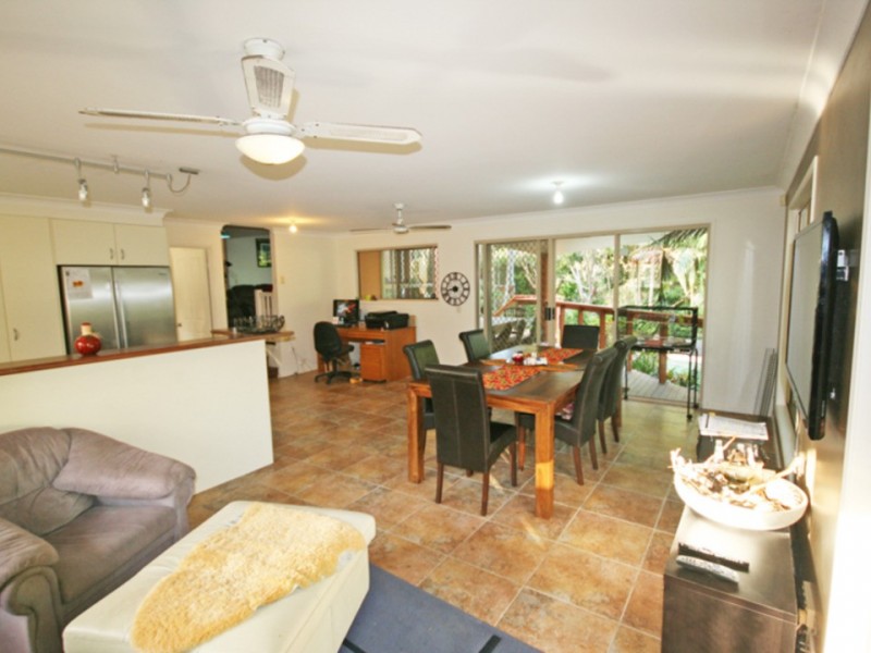 2 Sassafras ST, Pottsville NSW 2489