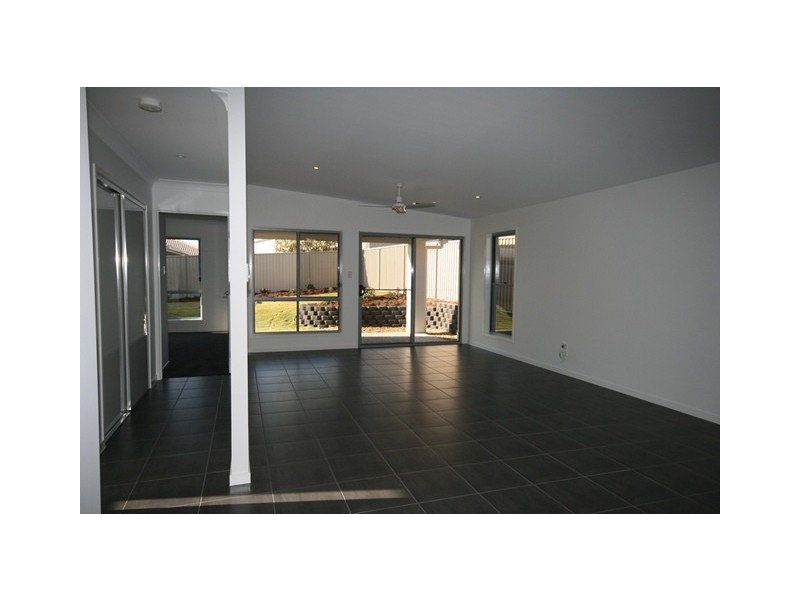 2 / 7 Terrigal St, Pottsville NSW 2489