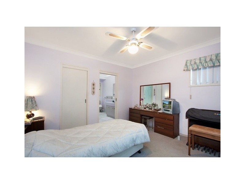 39 Glen Ayr Drive, Banora Point NSW 2486