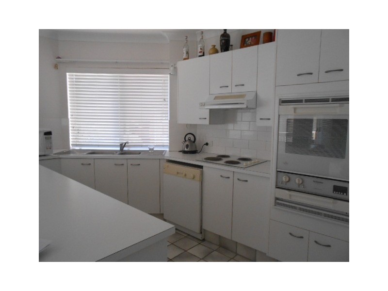 6/10 FRANCES ST, Tweed Heads NSW 2485