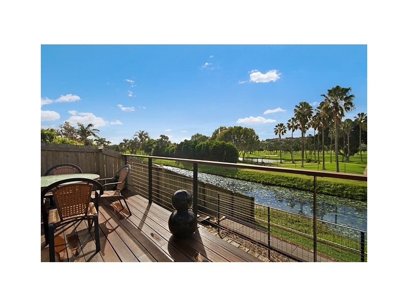 2 / 233 Darlington Drive, Banora Point NSW 2486