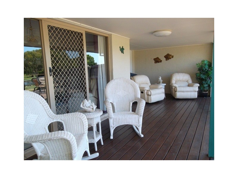 2 / 233 Darlington Drive, Banora Point NSW 2486