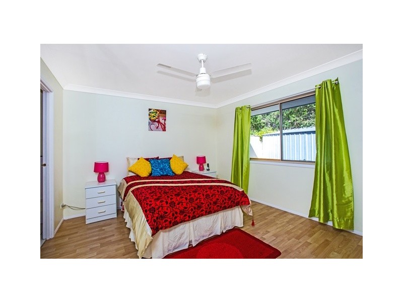 2 Falcon Way, Tweed Heads South NSW 2486