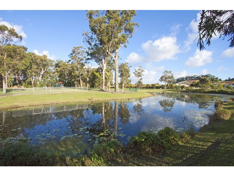 2 Falcon Way, Tweed Heads South NSW 2486