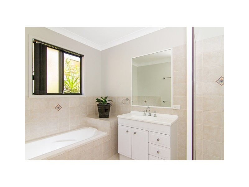 13 Snowgum Dr, Bilambil Heights NSW 2486