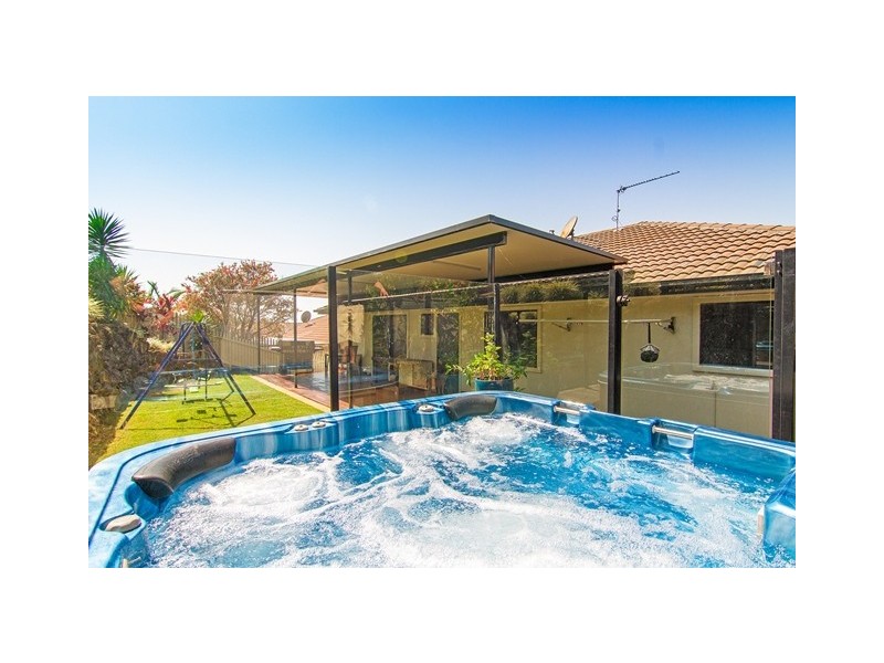 13 Snowgum Dr, Bilambil Heights NSW 2486