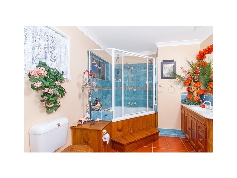 35 Simpson Dr, Bilambil Heights NSW 2486