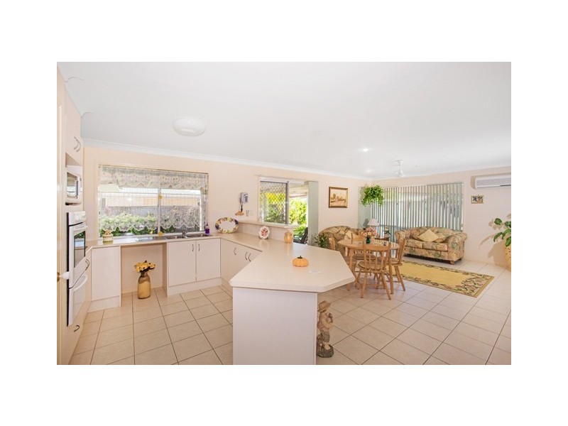 18 Foxhill Place, Banora Point NSW 2486