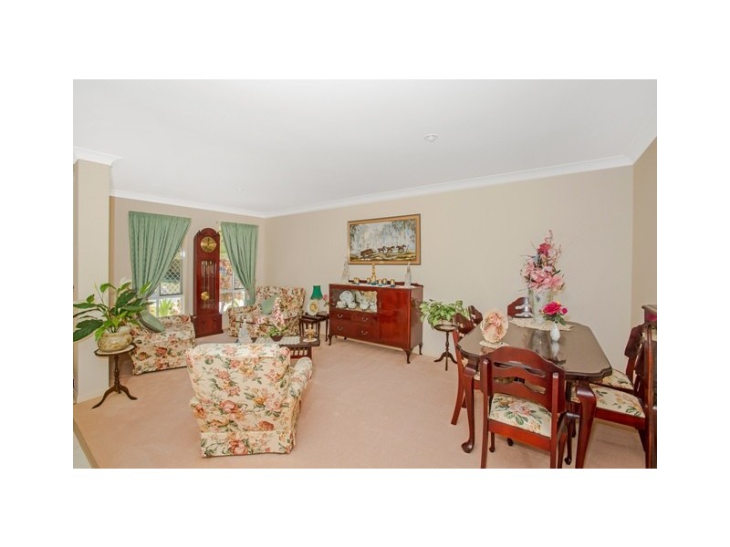 18 Foxhill Place, Banora Point NSW 2486