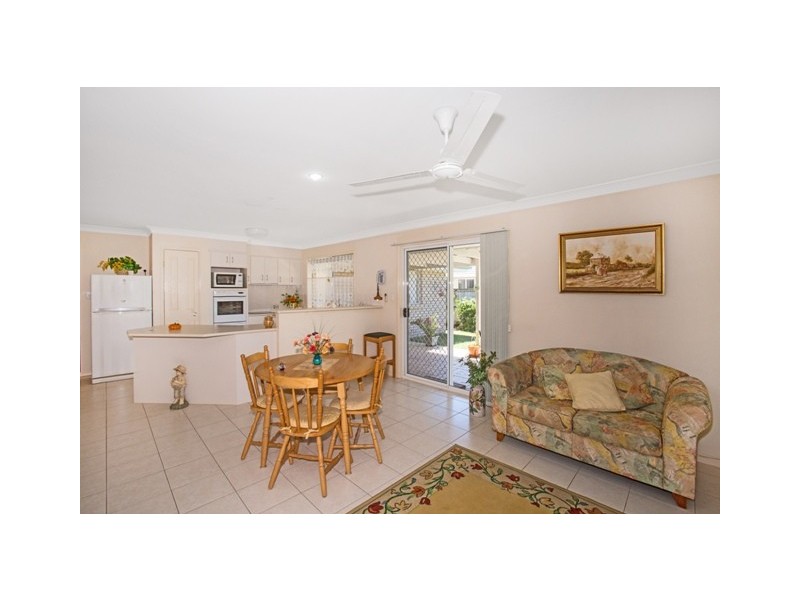 18 Foxhill Place, Banora Point NSW 2486