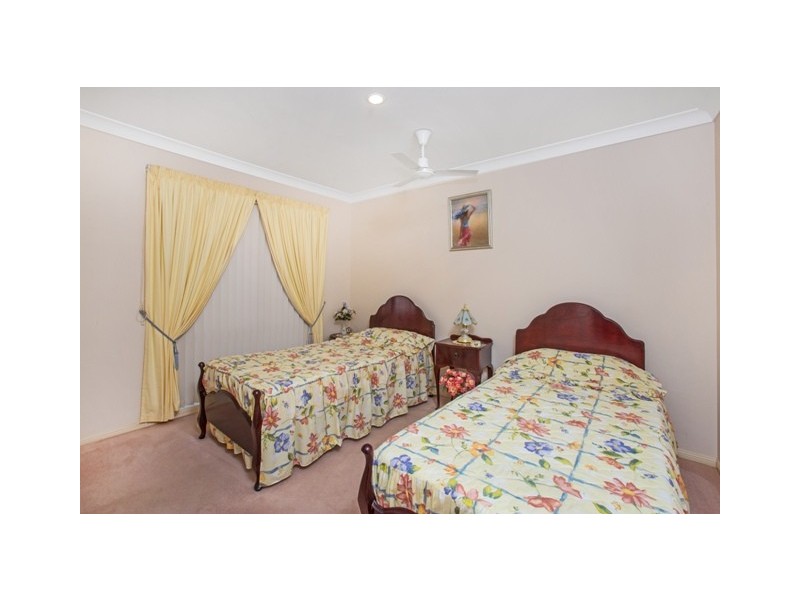 18 Foxhill Place, Banora Point NSW 2486