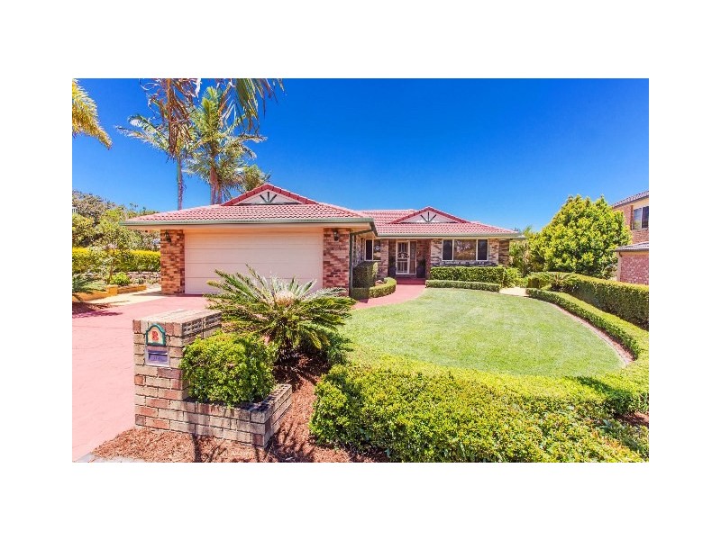8 Aberdeen Court, Banora Point NSW 2486