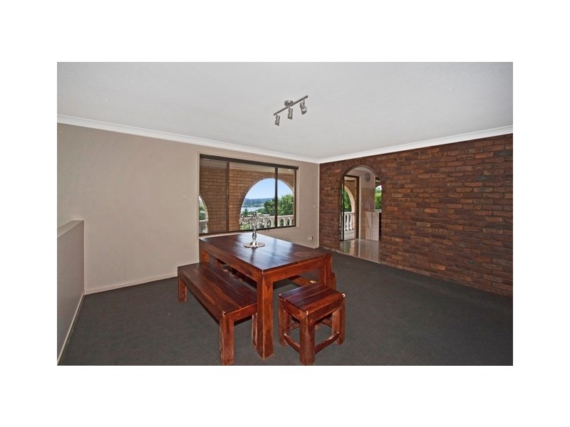 3 Peninsula Dr, Bilambil Heights NSW 2486