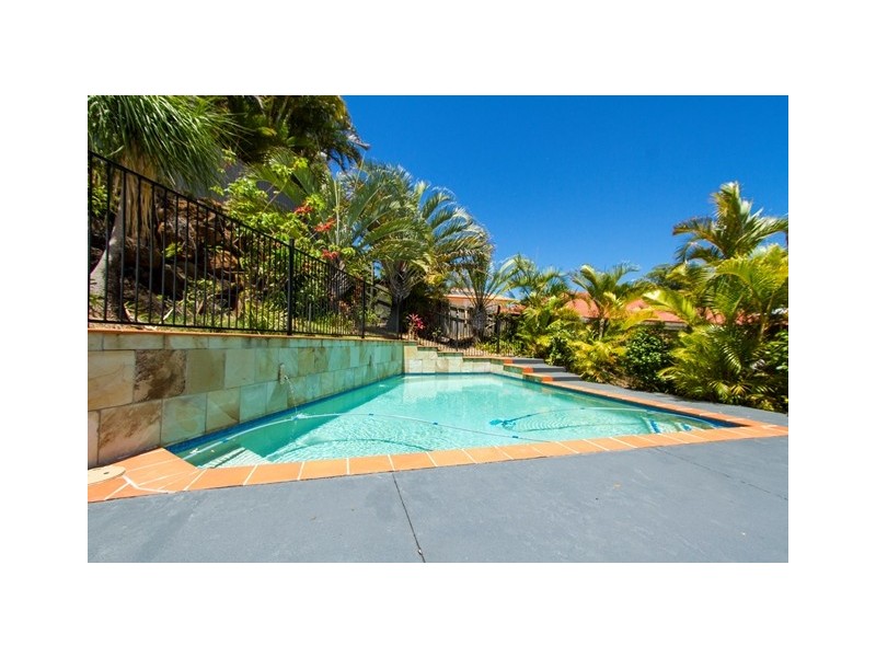 17 Grassmere Ct, Banora Point NSW 2486