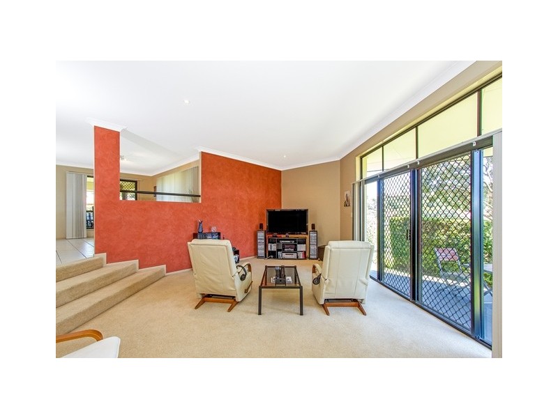 17 Grassmere Ct, Banora Point NSW 2486