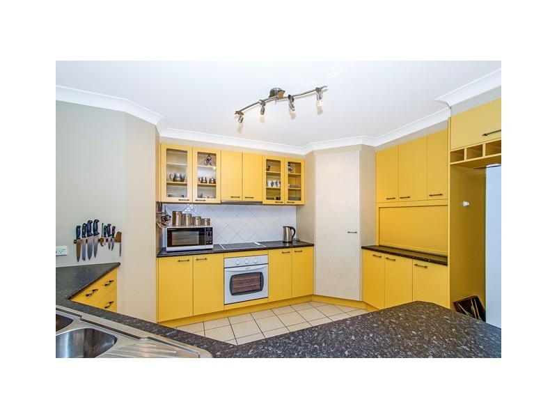 17 Grassmere Ct, Banora Point NSW 2486