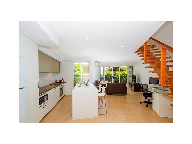 2 / 5 Kamala Cres, Casuarina NSW 2487