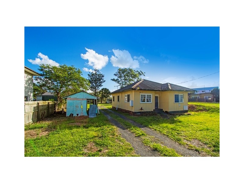 190 Kennedy Dr, Tweed Heads West NSW 2485