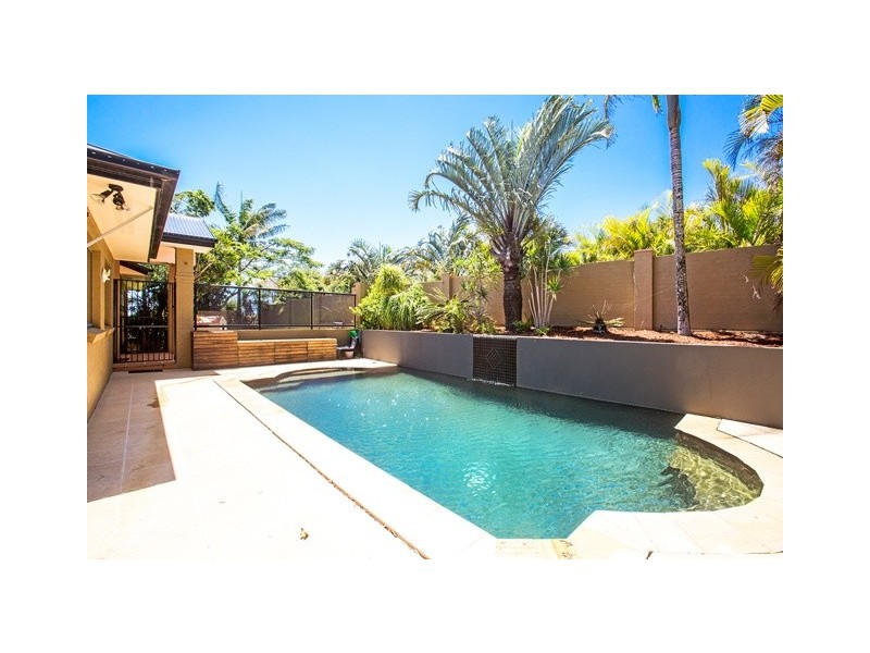 41 Lochlomond Dr, Banora Point NSW 2486