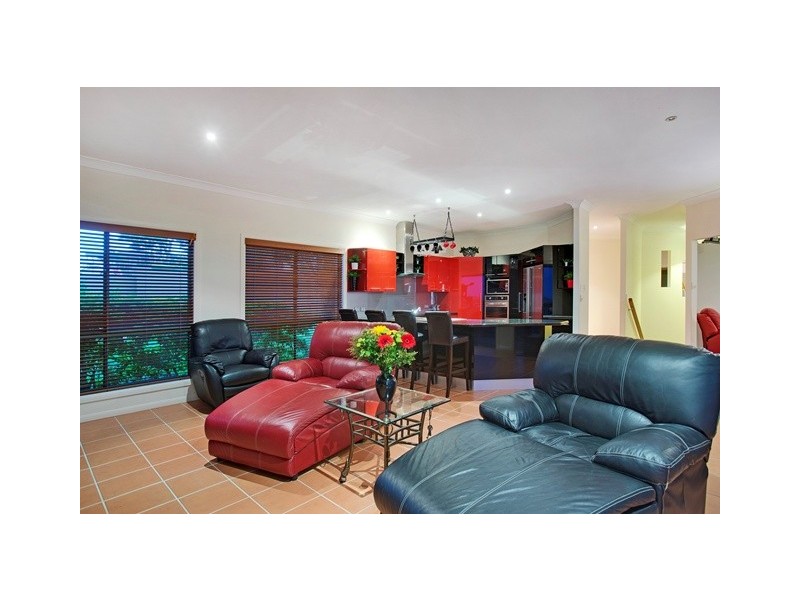 41 Lochlomond Dr, Banora Point NSW 2486