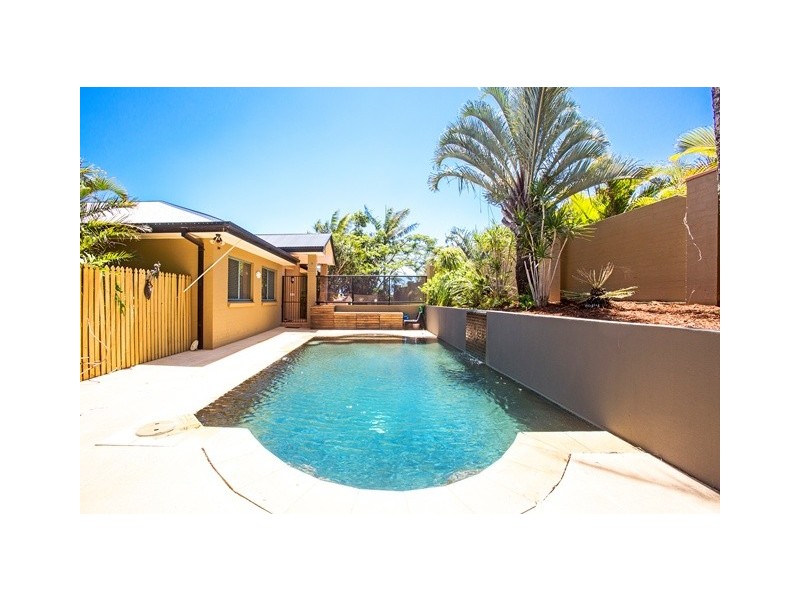 41 Lochlomond Dr, Banora Point NSW 2486