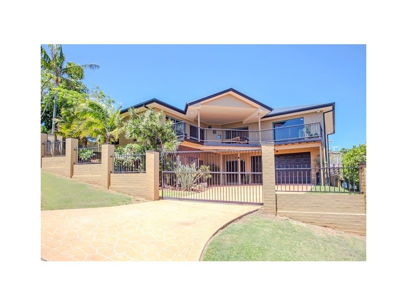 41 Lochlomond Dr, Banora Point NSW 2486