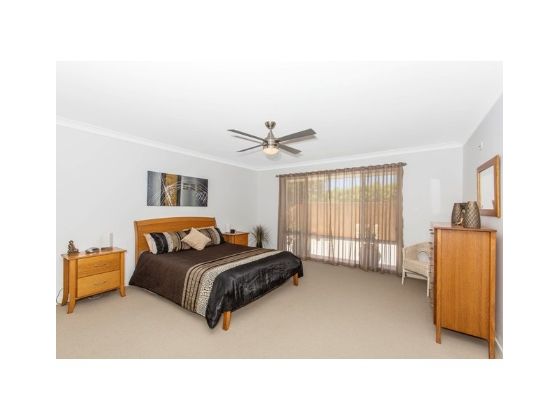 82 Botanical Cct, Banora Point NSW 2486