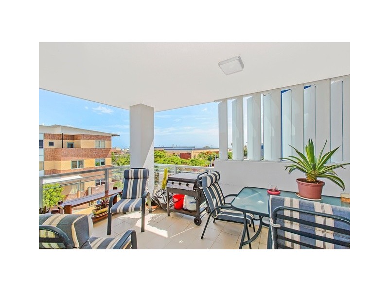 1201 / 10 Fifth Ave, Palm Beach QLD 4221