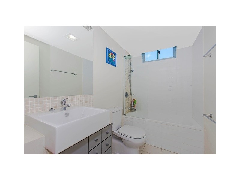 1201 / 10 Fifth Ave, Palm Beach QLD 4221