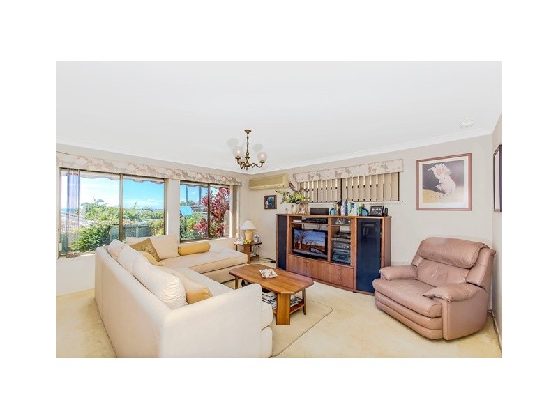 40 Terranora Rd, Banora Point NSW 2486
