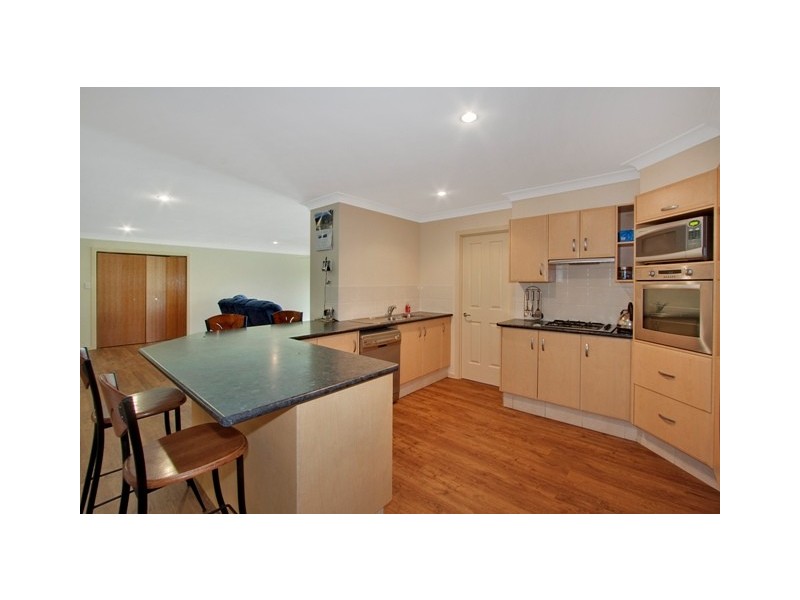 6 Jasmine Place, Banora Point NSW 2486